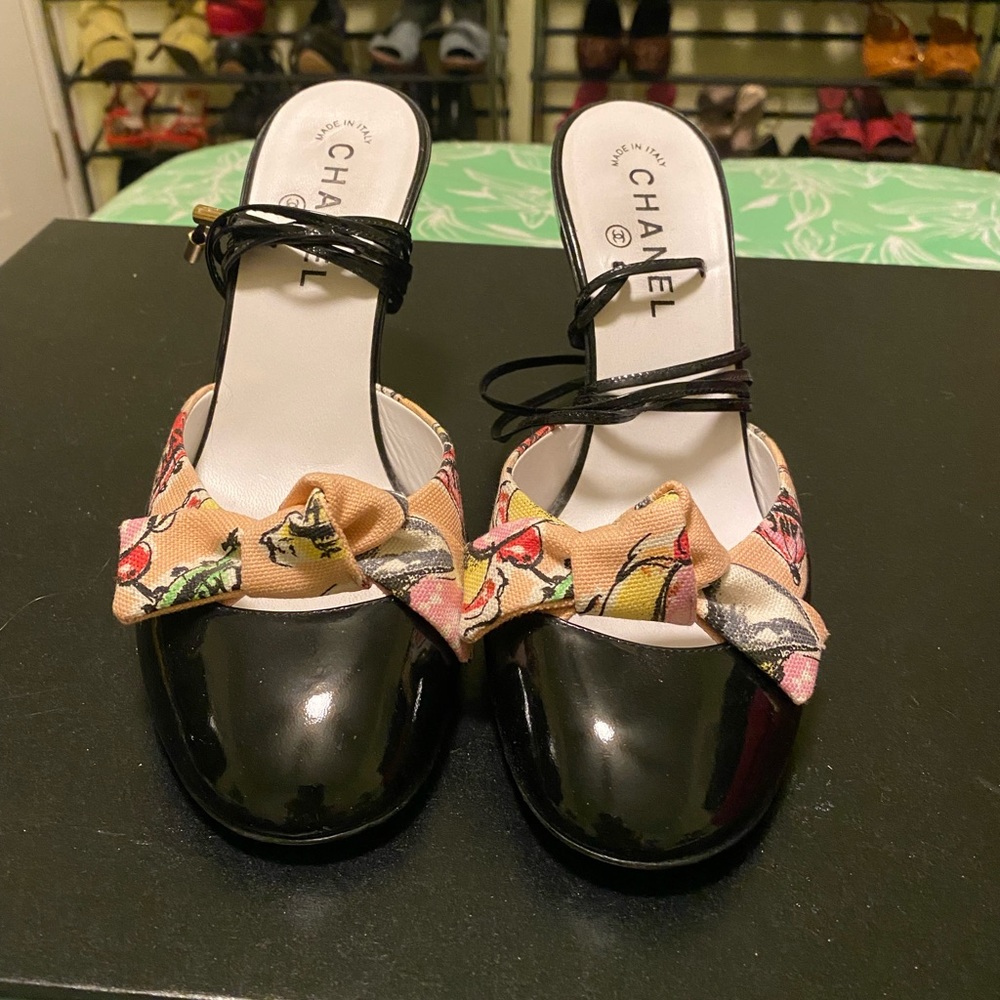 VINTAGE Gently Used CHANEL Heels